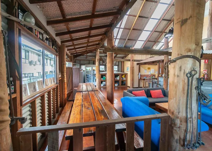 The Hostels Woolshed Eco Lodge