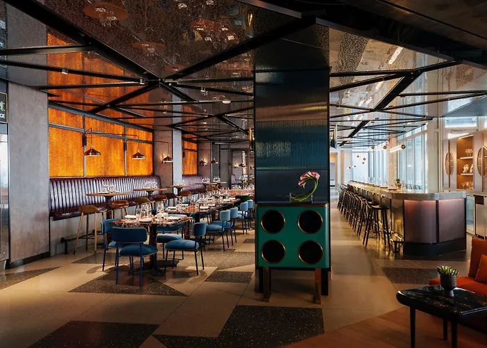 Hotels with tennis Renaissance New York Flushing At Tangram