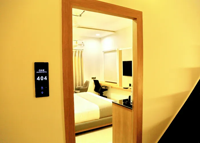 Cheap hotels Oak Business