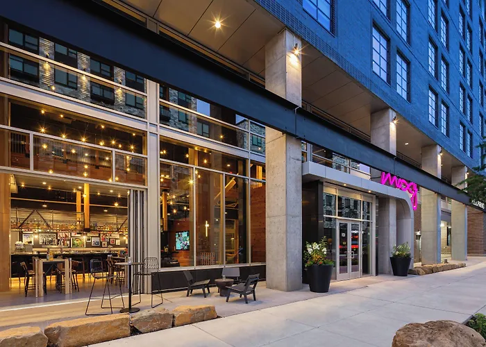 Hotels With Four Stars Moxy Minneapolis Downtown