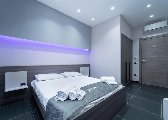 Al Campanile H Napoli Centro, By Clapa Group Dislocated Hospitality