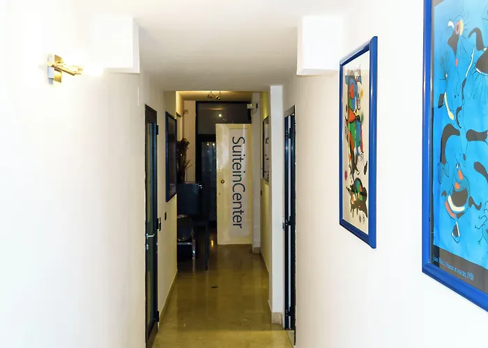 Suite In Center