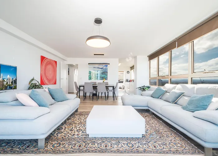 Condor Apartments By Gold Coast Premium