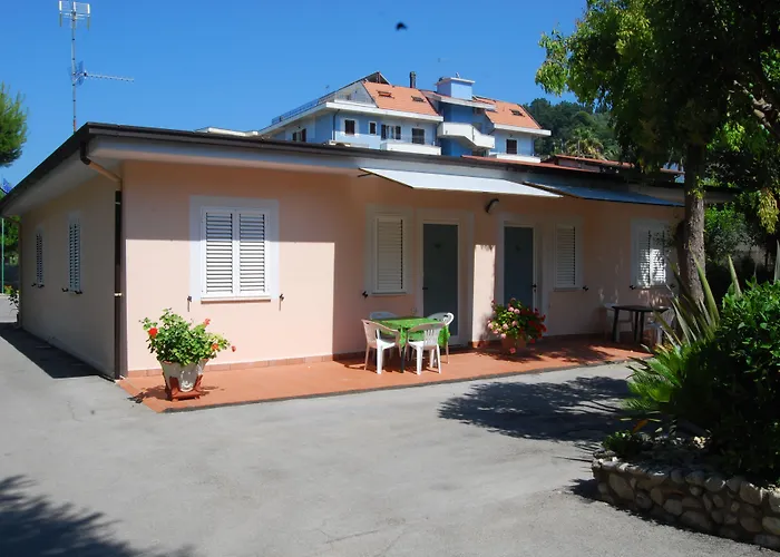 Hotel Con Piscina Villaggio Verde Cupra