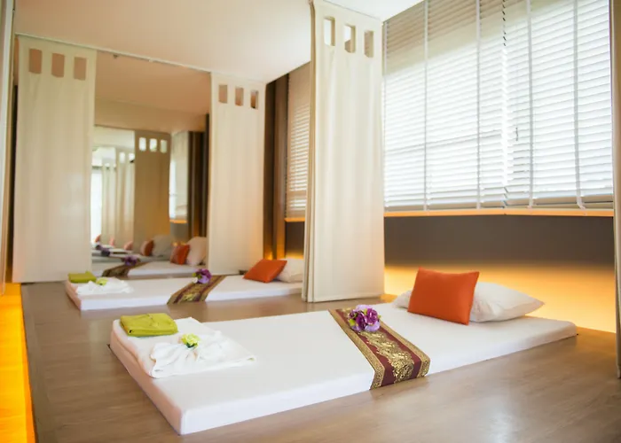 Summit Windmill Golf Suite At Suvarnabhumi