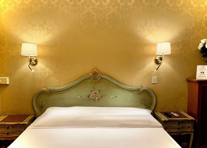 Hotel Airone