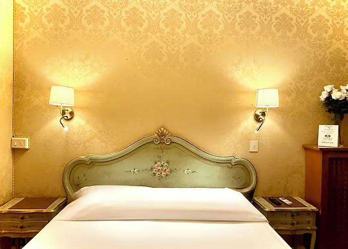 Hotel Airone