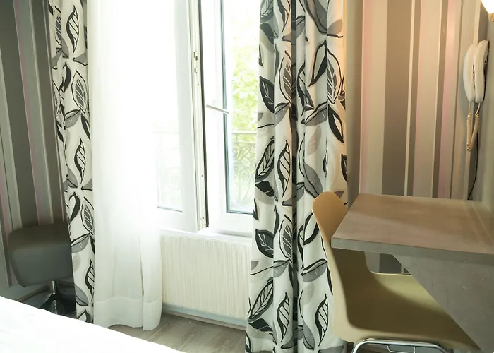 Gambetta- Panamhotel-Pere Lachaise