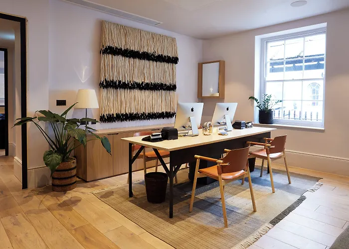  Inhabit Southwick Street, A Member Of Design s