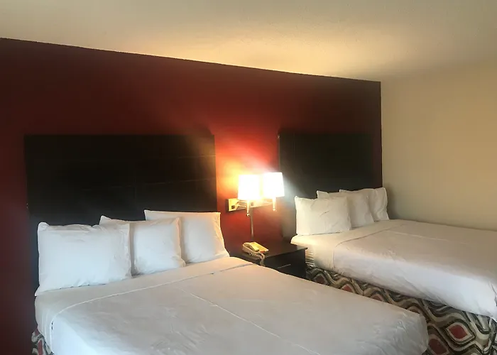 Red Roof Inn & Suites