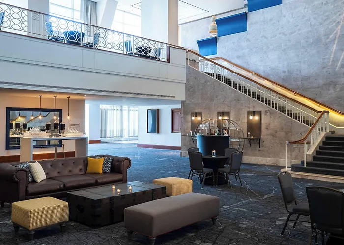 Renaissance Concourse Airport