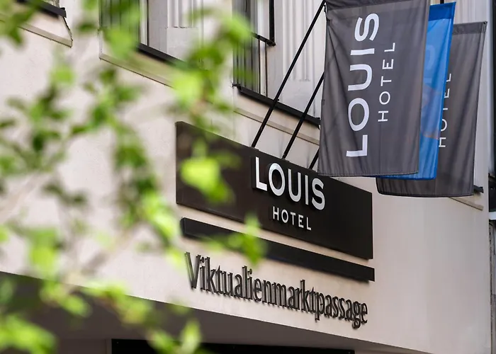 Louis Hotel
