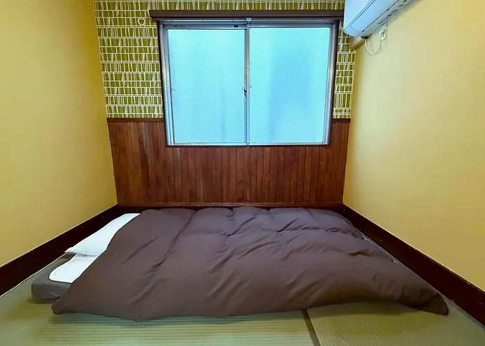  Shinagawa-Shuku Guest House & Tours