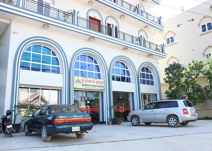Bonnie Villa