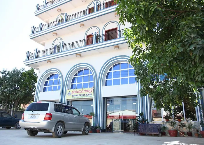 Bonnie Villa