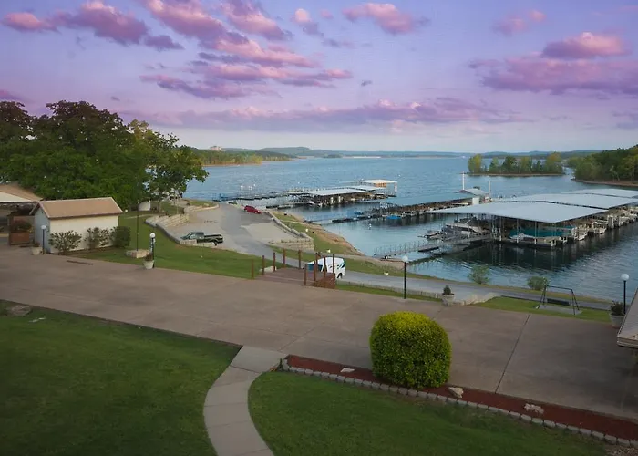 Branson Yacht Club
