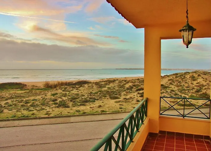 Supertubos Beach