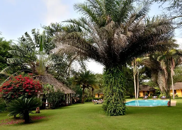 Bungalow rentals Arusha Safari