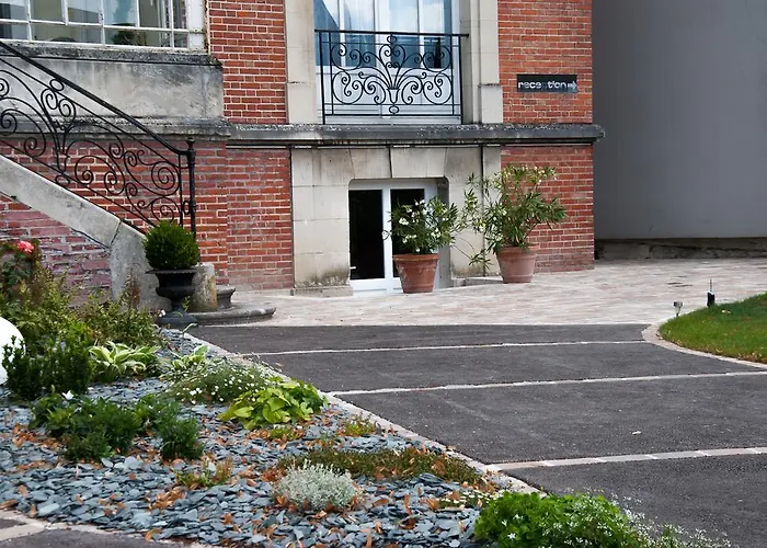 Maison M