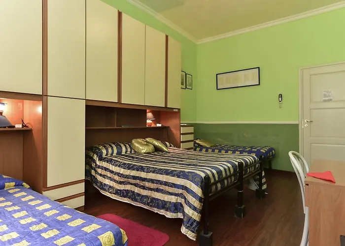 Hotel 3 stelle: Nicole Rooms