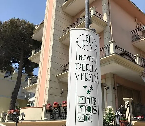 Hotel Perla Verde