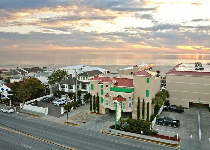 Hotel suites Desoto Beach