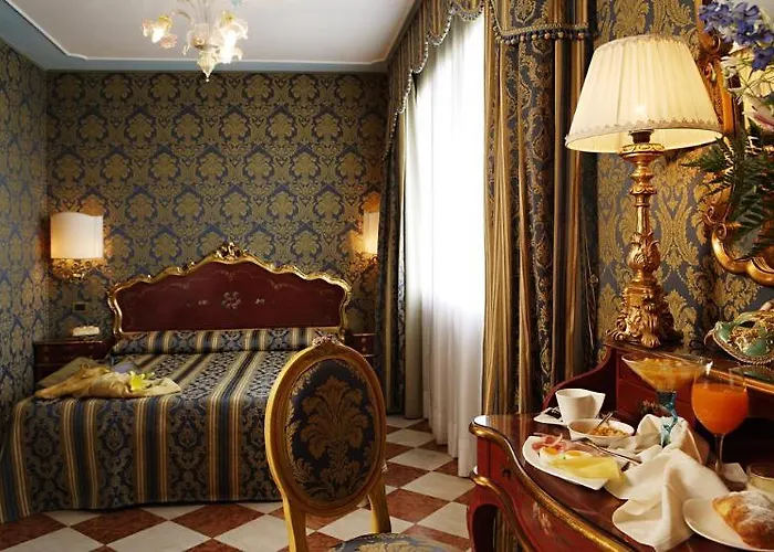 Venice Hotel Villa Dori