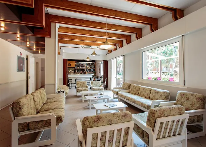 Hotel Ping Pong: Hotel Villa Ombrosa