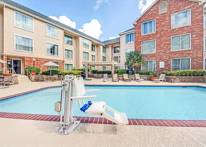 Hot Tub in Room Sonesta Es Suites Dallas Park Central