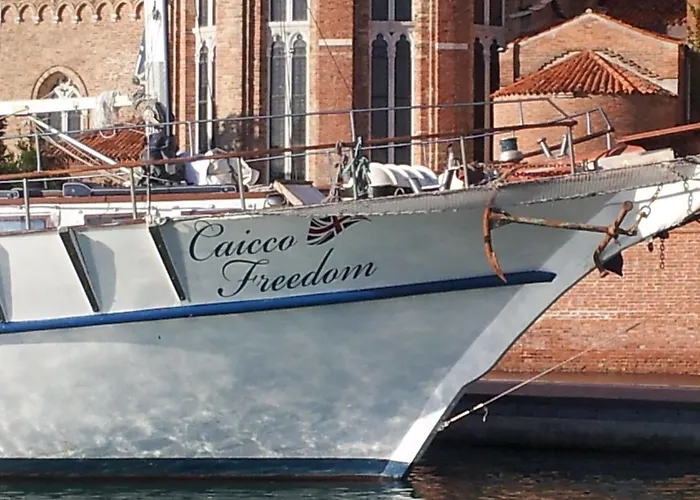 Boat & Breakfast Caicco Freedom