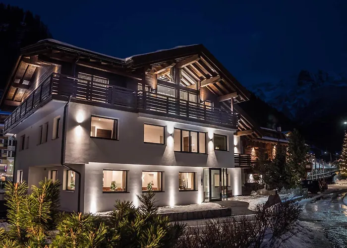 Arya Alpine Lodge