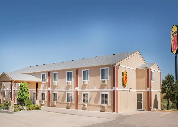 Cheap hotels Super 8 By Wyndham Limon