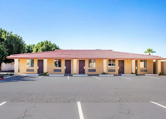 Family Hotel: Rodeway Inn Old Town Scottsdale