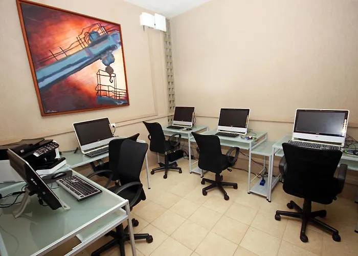 Hotel 3 estrelas: Cult Hotel