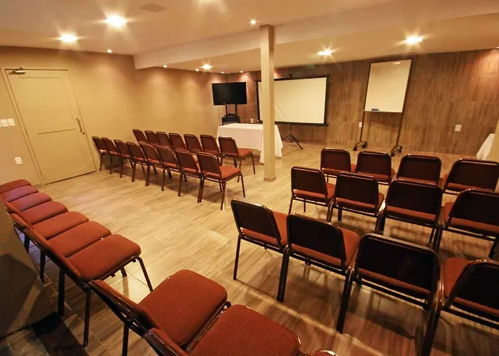 Hotel 3 estrelas: Cult Hotel