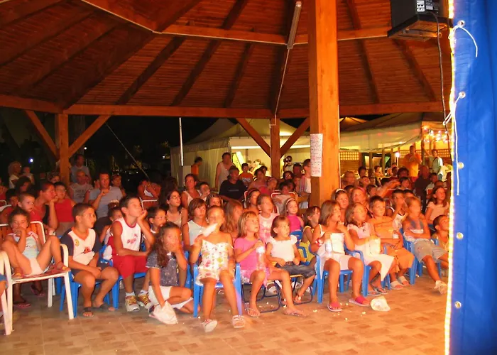  Camping La Pineta
