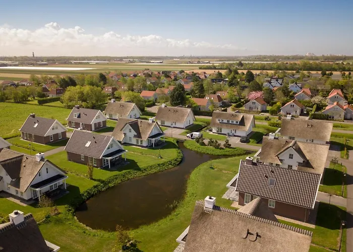 Villa: Buitenplaats Witte Raaf aan Zee
