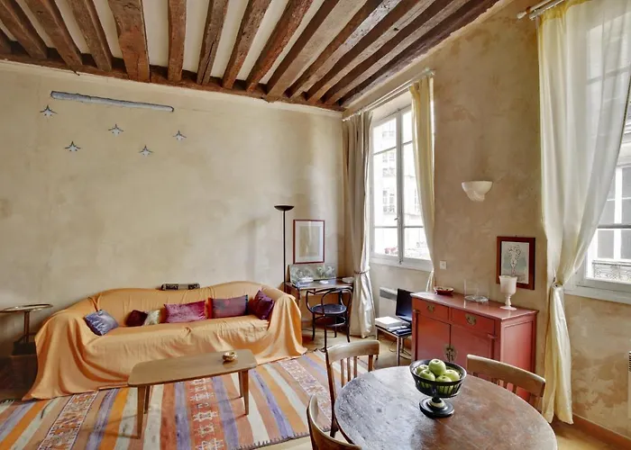 Saint Paul, Rue Des Rosiers - Id 24