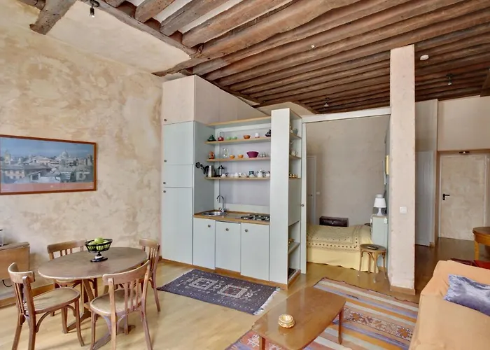 Saint Paul, Rue Des Rosiers - Id 24