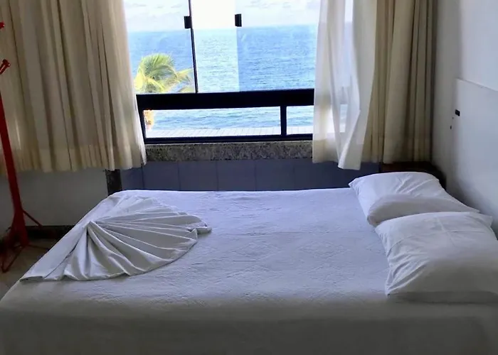 Apart-hotel: Flat Vista Mar Frente ou Lateral na Barra em Salvador