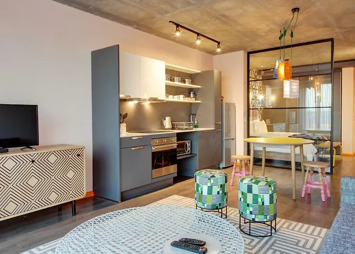 Cheap hotels Stock Exchange Apartment