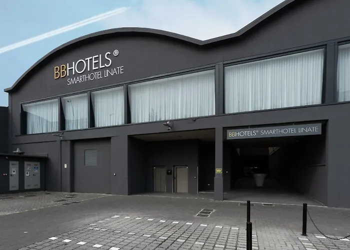 Hotel con piscina: Bb Hotels Smarthotel Milano Linate