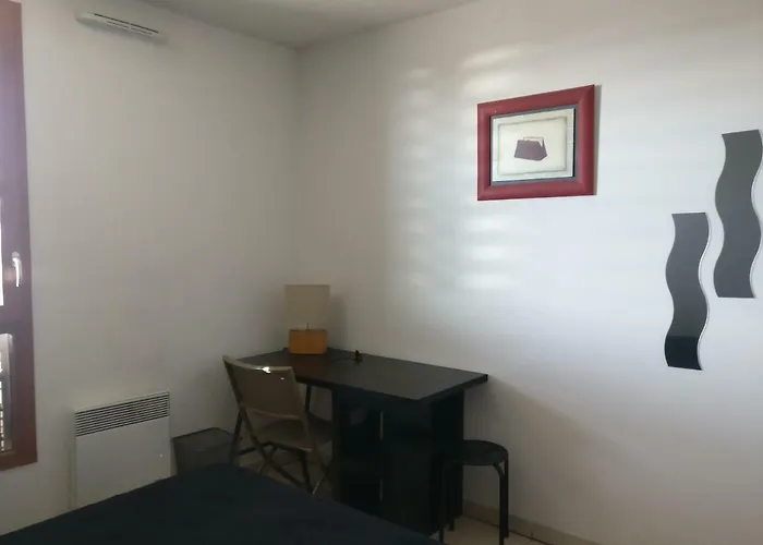 Le Village 76 M2 Climatisation 1er Arrondissement Gare À Pied