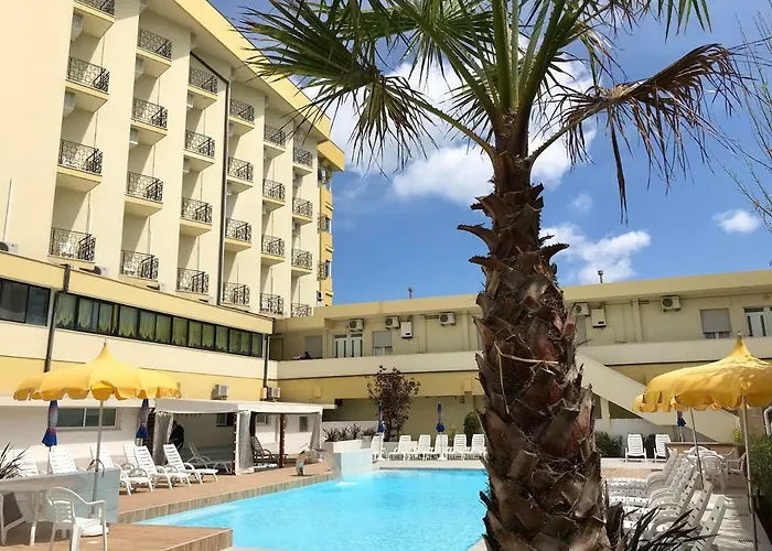 Resort: Hotel Montmartre