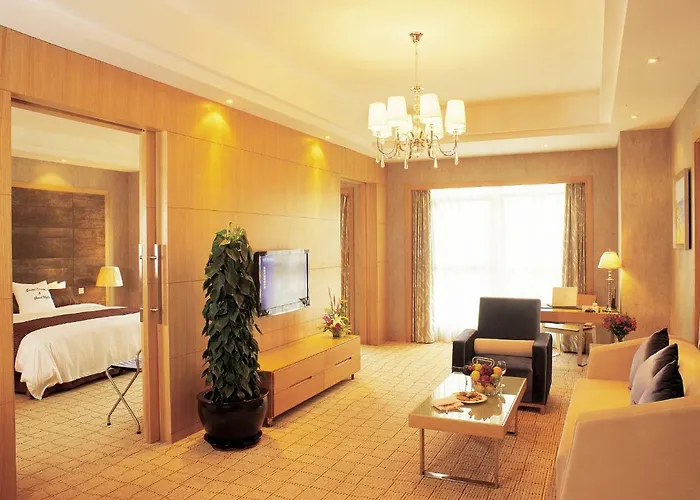 Hotel with Tennis: Central International Hotel