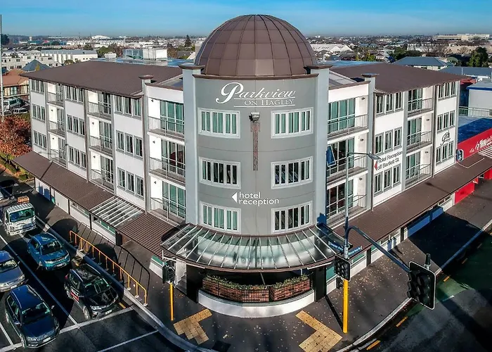 Luxury hotel only: Parkview On Hagley