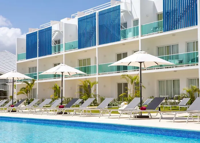 Coral House Suites