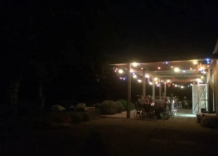 Hotel pres du College: Auberge de jeunesse Rochefort