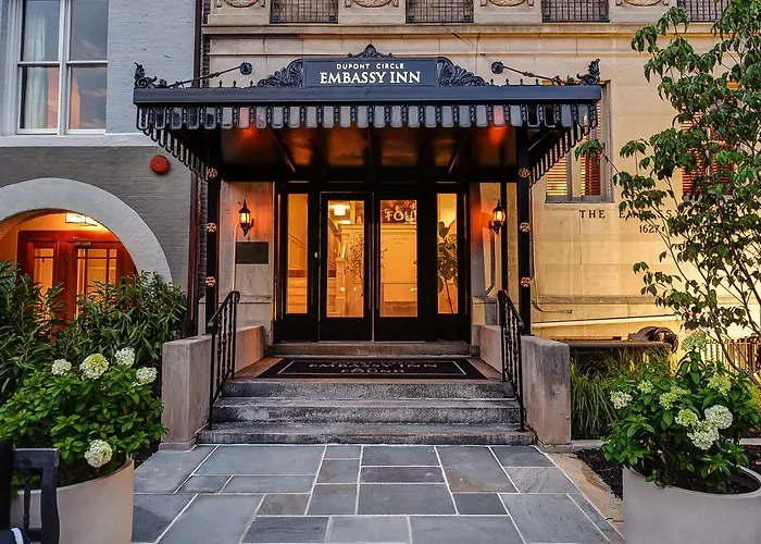 3 star hotel: Dupont Circle Embassy Inn By Found