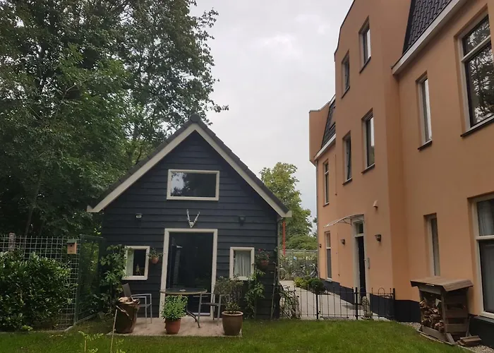  Cozy Cottage